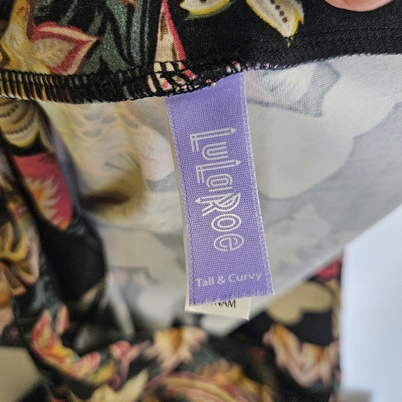 Lularoe Tall & Curvy Disney Minnie Patterned Leggings One Size - Picture 6 of 6